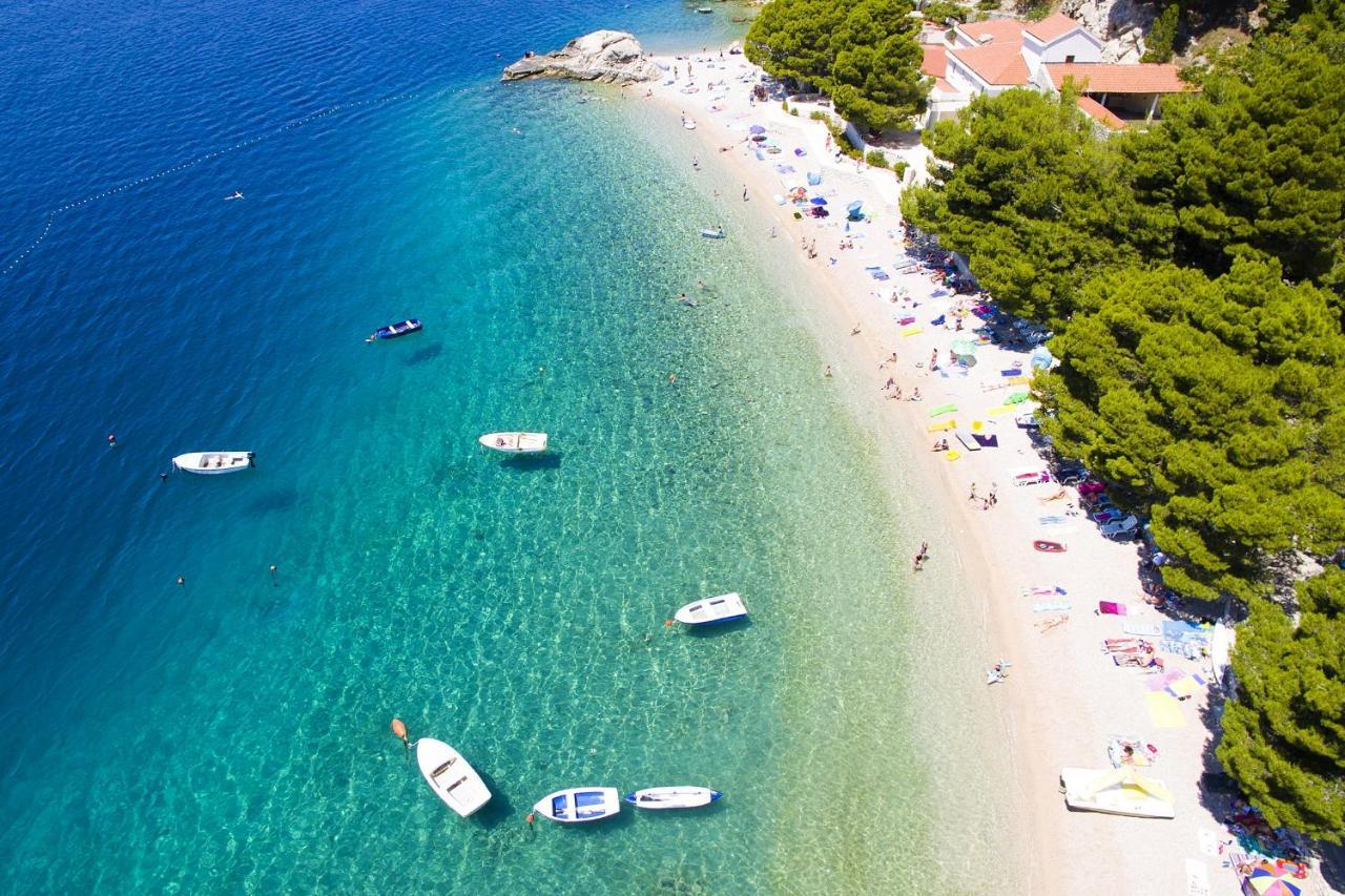 Apartments By The Sea Brela, Makarska - 11821 Extérieur photo
