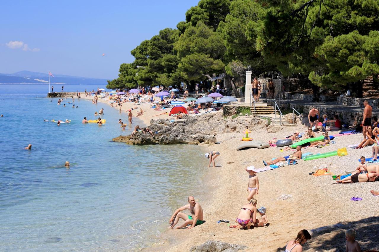 Apartments By The Sea Brela, Makarska - 11821 Extérieur photo