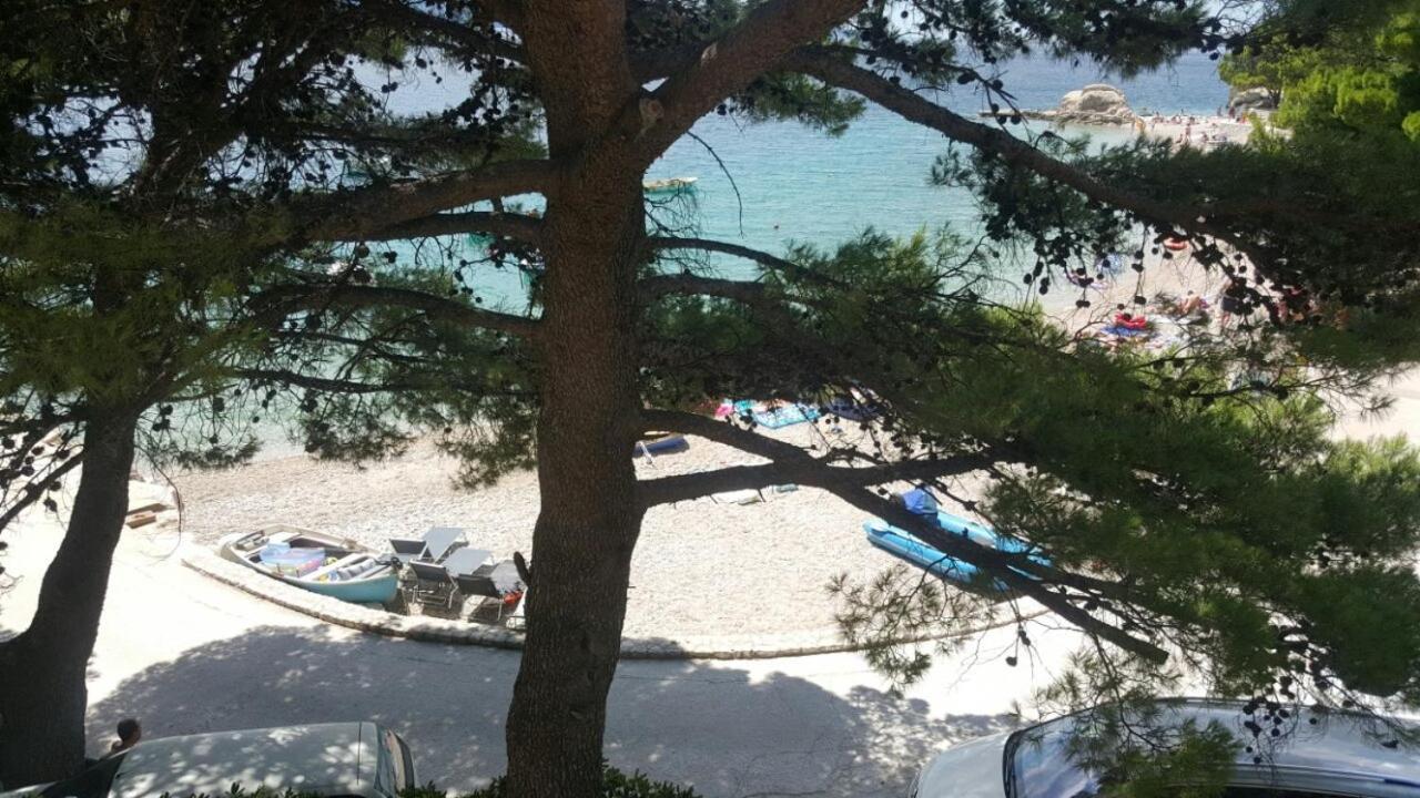 Apartments By The Sea Brela, Makarska - 11821 Extérieur photo
